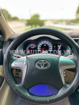 Xe Toyota Fortuner 2.7V 4x2 AT 2015