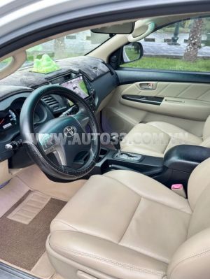 Xe Toyota Fortuner 2.7V 4x2 AT 2015