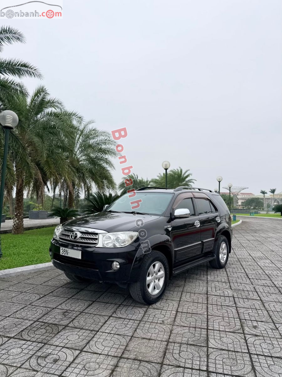 Toyota Fortuner 2.7V 4x4 AT