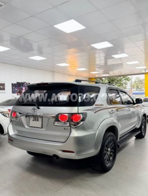 Xe Toyota Fortuner 2.5G 2015