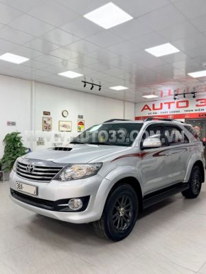 Xe Toyota Fortuner 2.5G 2015