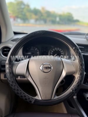 Xe Nissan Navara EL 2.5 AT 2WD 2017