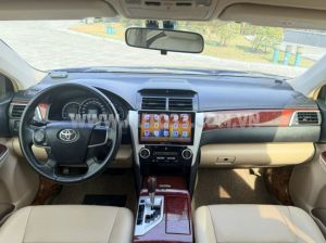 Xe Toyota Camry 2.0E 2012