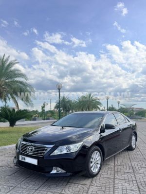 Xe Toyota Camry 2.0E 2012