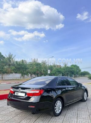 Xe Toyota Camry 2.0E 2012
