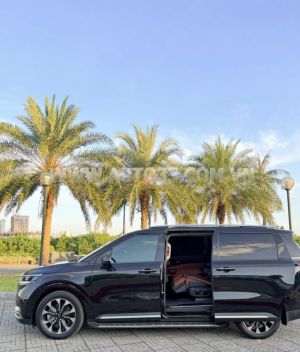 Xe Kia Carnival Signature 2.2D 2023