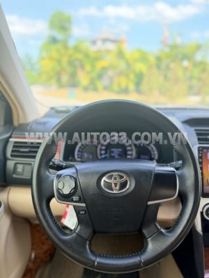 Xe Toyota Camry 2.0E 2012