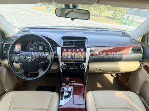 Xe Toyota Camry 2.0E 2012