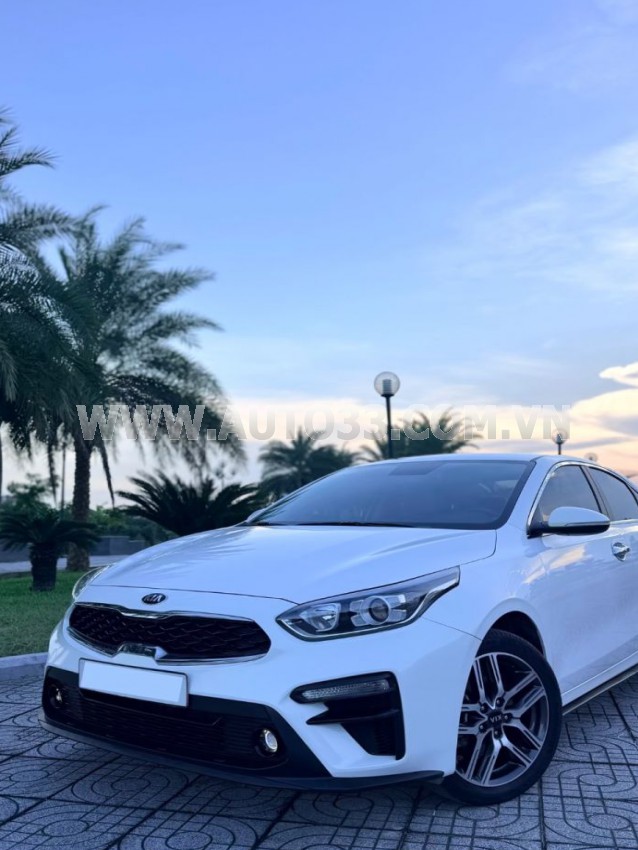 Kia Cerato 1.6 AT Deluxe