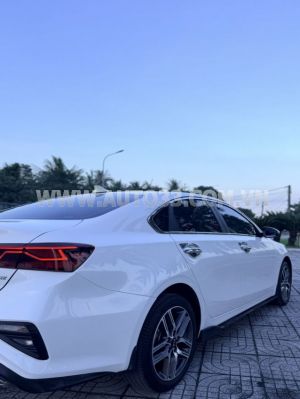Xe Kia Cerato 1.6 AT Deluxe 2020