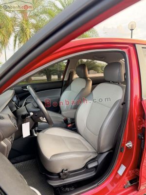Xe Kia Soluto 1.4 AT Deluxe 2019